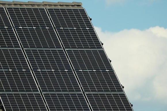Emilia-Romagna, 3 milioni per il fotovoltaico sulle pensiline delle Pmi